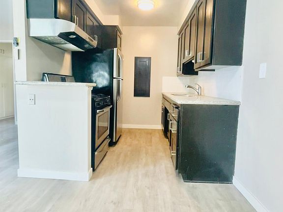 2nd image of 1307 S Ogden Dr APT 5