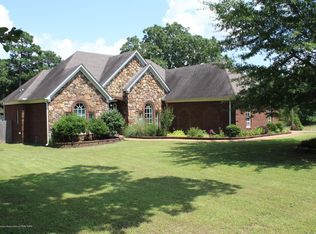 828 Barr Rd, Coldwater, MS 38618