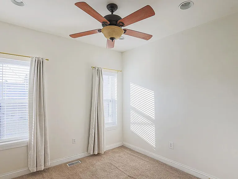 1737 Olive St — Photo 11