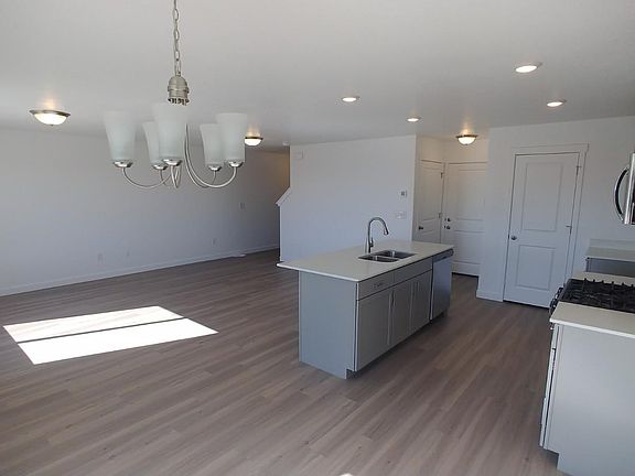 4th image of 334 N Grassland Dr #Sunjx89ek