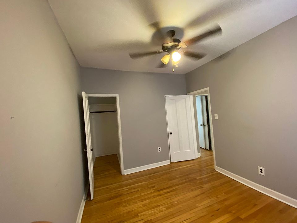1st image of 3934 N Keeler Ave APT 3B