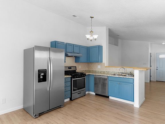 5th image of 1612 Quiet Desert Dr SW