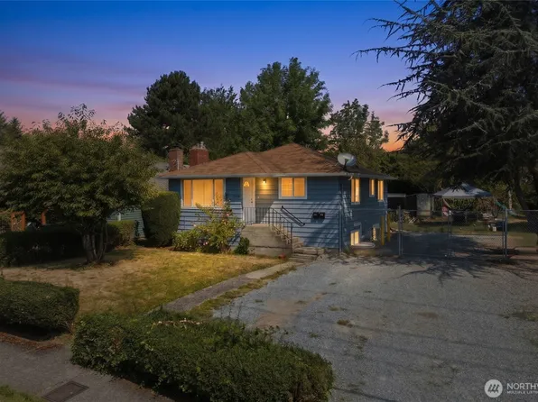 4424 S Holly Street, Seattle, WA 98118