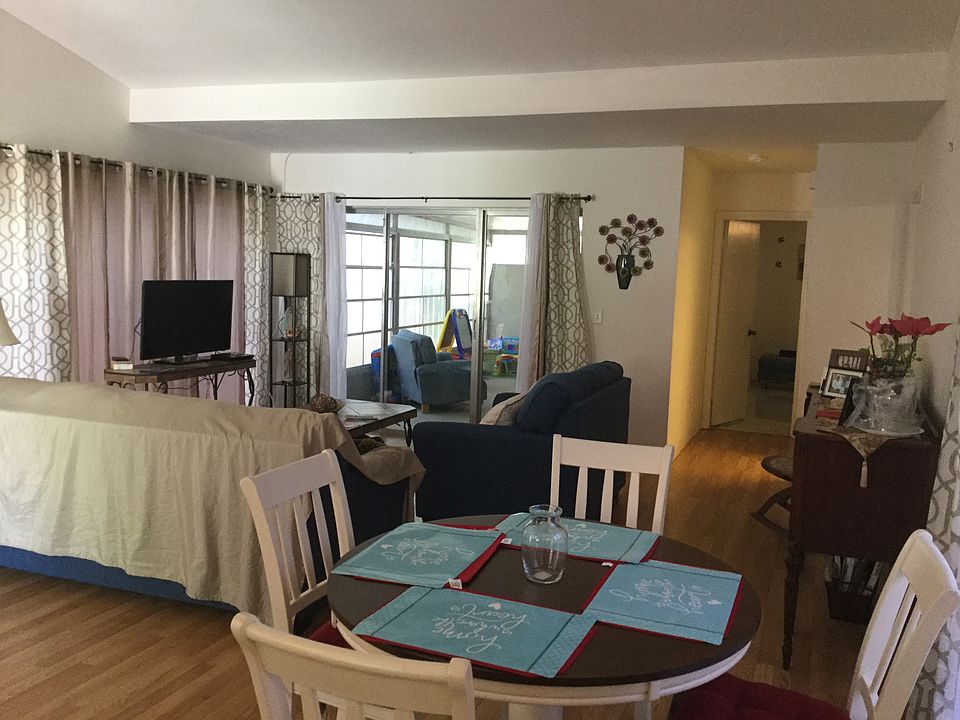 1st image of 232 Mariposa St
