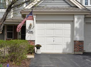 1174 Talbots Ln, Elk Grove Village, IL 60007