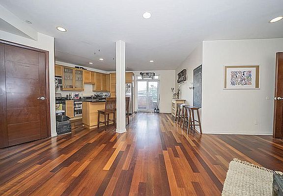 4th image of 442 S 5th St #1A