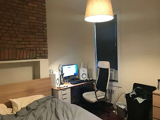 Rented by Nooklyn NYC LLC | media 36