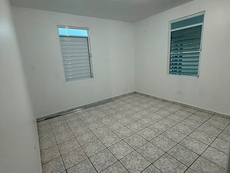 115 Calle Crown — Photo 11