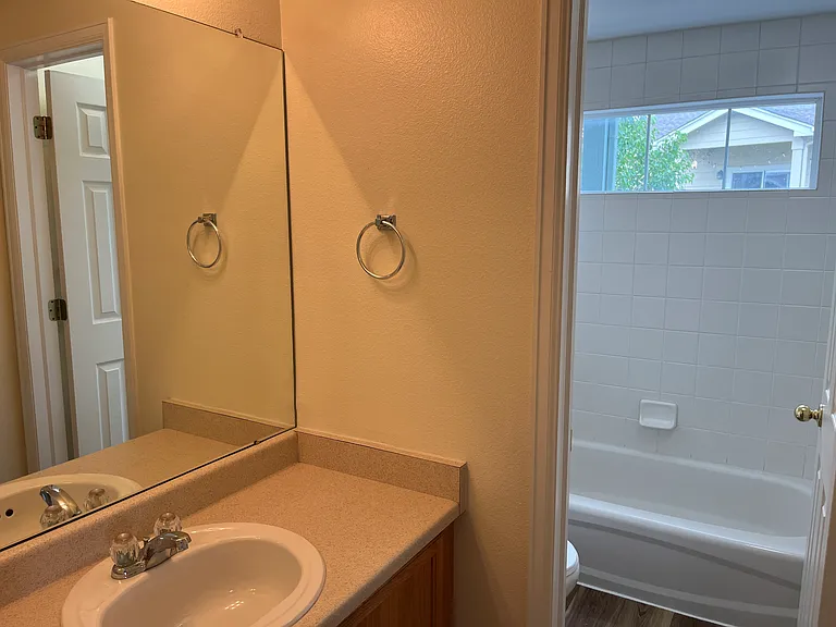 1731 W 53rd Pl #7 — Photo 8