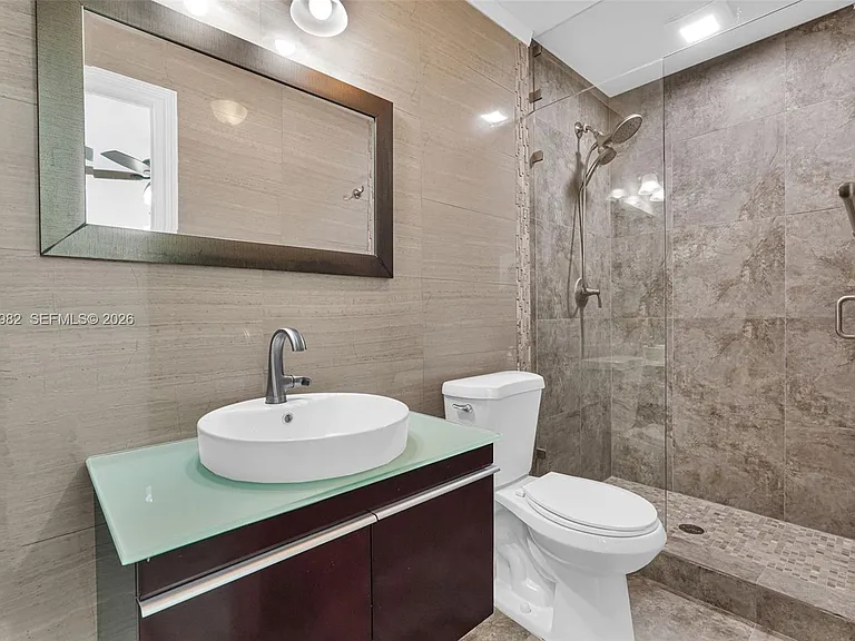 7700 SW 139th Ter — Photo 11