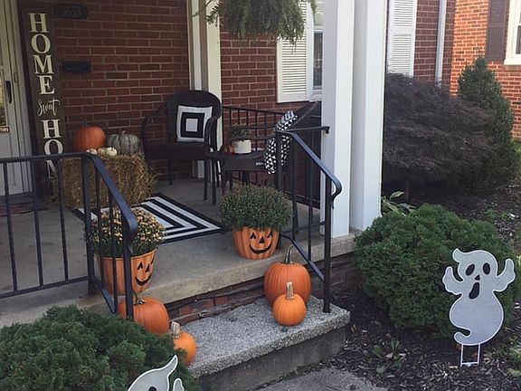 Fall porch