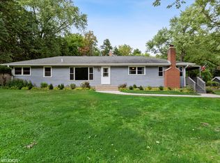 310 View St, Crystal Lake, IL 60012