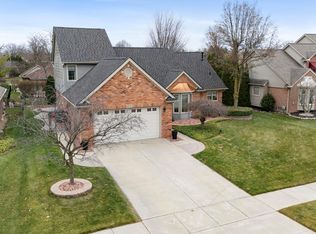 40312 Sugar Spring Dr, Sterling Heights, MI 48313