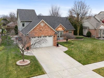 40312 Sugar Spring Dr, Sterling Heights, MI, 48313