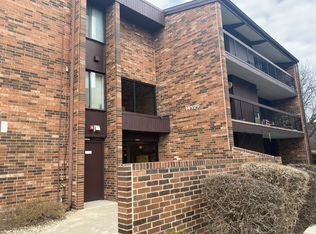 14529 Walden Ct APT M3, Oak Forest, IL