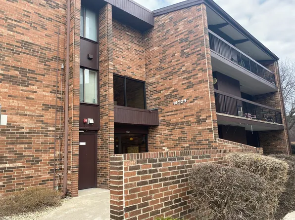 14529 Walden Ct APT M3, Oak Forest, IL 60452