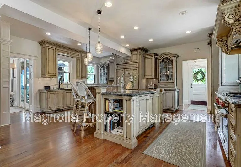 1532 N Nevada Ave — Photo 12