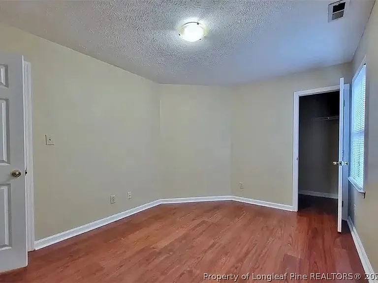 5532 Robmont Dr — Photo 9