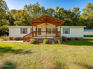 322 Fayrewinds Ln, Blounts Creek, NC 27814