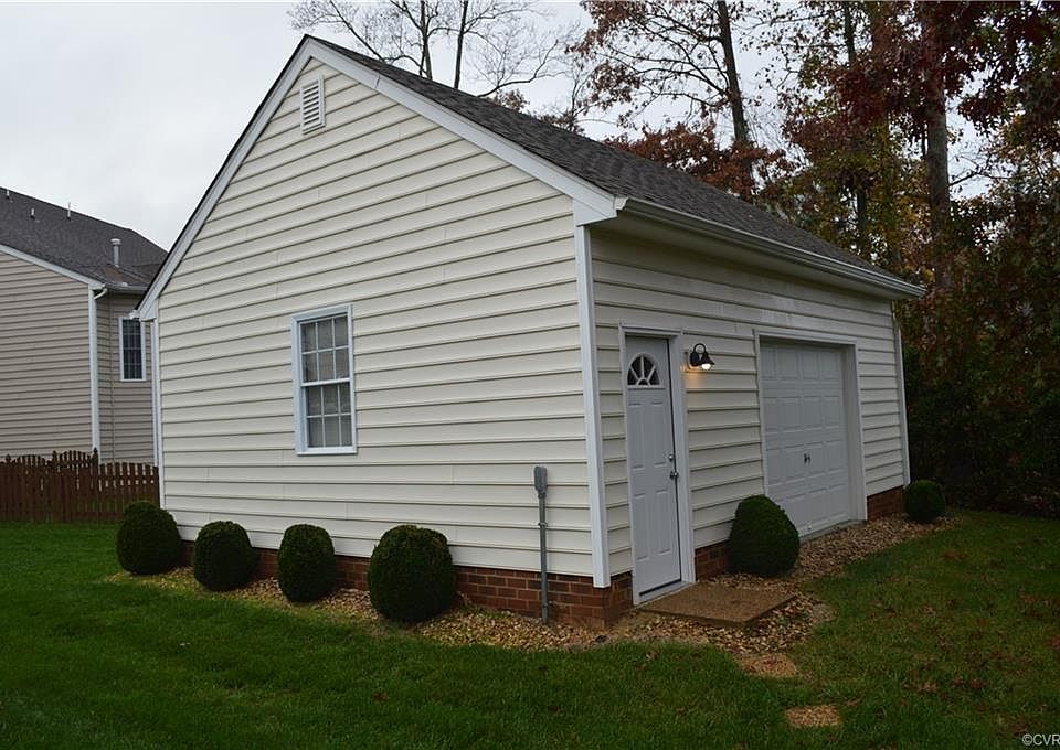 2nd image of 14518 Blossom Pl