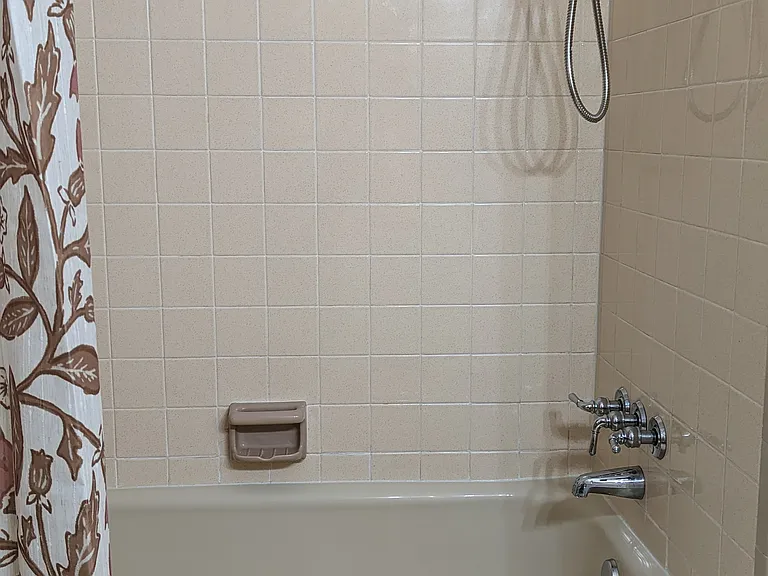 1570 Armistead Dr — Photo 24