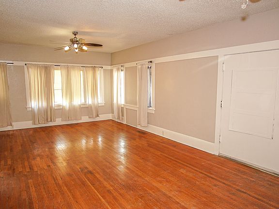 3rd image of 7600 Franklin Dr #El