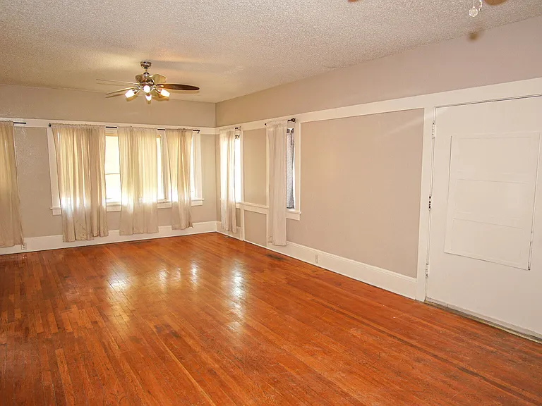 7600 Franklin Dr #EL — Photo 3