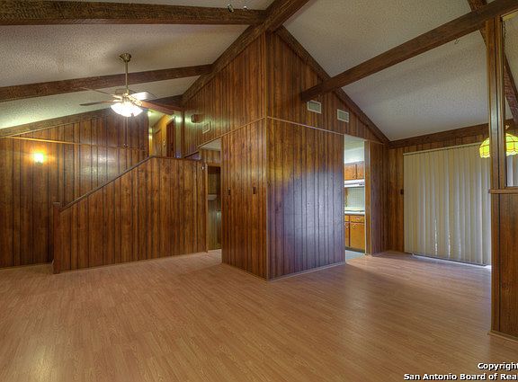 5th image of 701 Lookout Dr