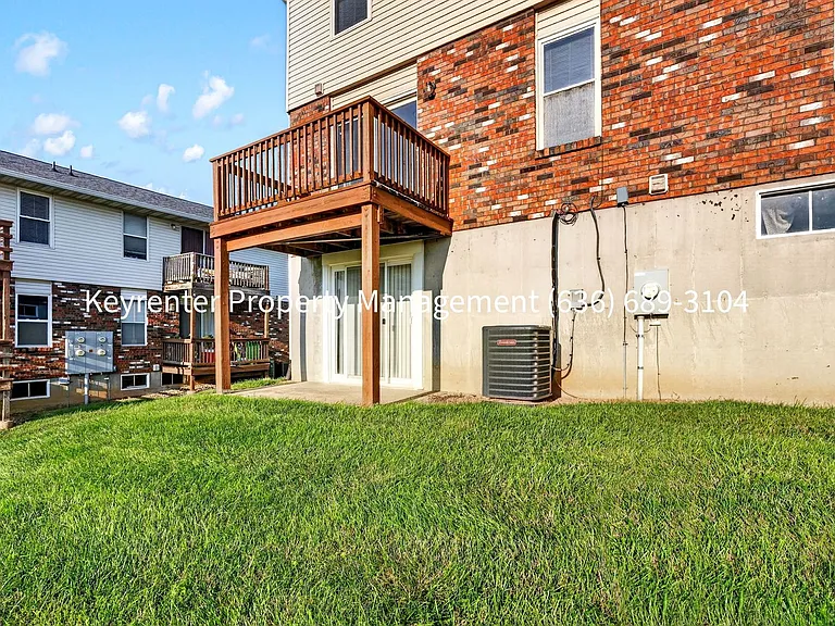 761 Highland Hill Ct — Photo 29