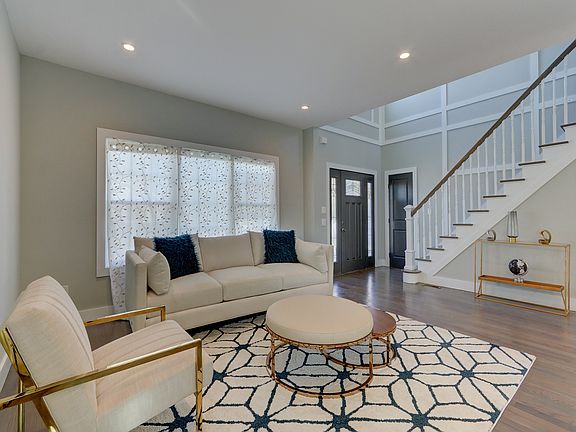 3rd image of 25 Willoughby Ave