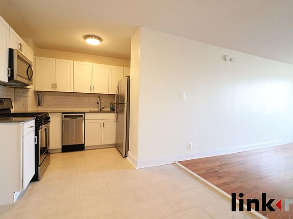 2nd image of 40 E Sidney Ave APT 5P