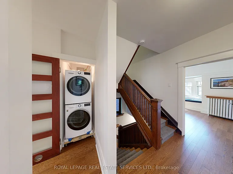 130A Westminster Ave #UPPER LEVEL — Photo 11
