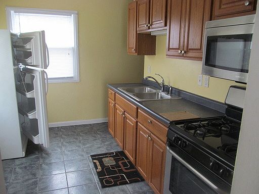 1st image of 4216 Silver Ln
