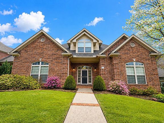 2nd image of 24 Wellington Colony Dr