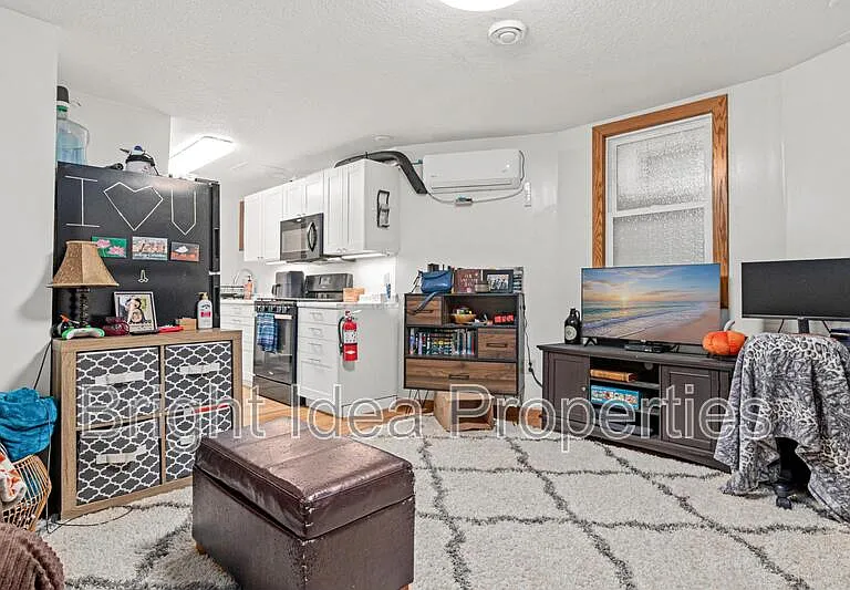 2535 Aldrich Ave S #3 — Photo 3