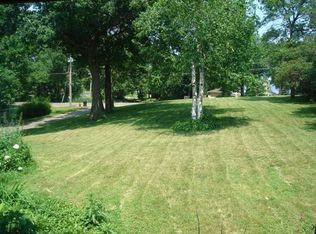 27135 Edgewood Rd, Shorewood, MN 55331