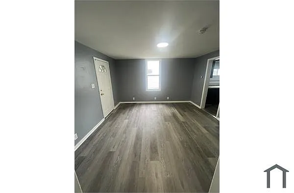 Building Photo - 6000 Hosmer Ave