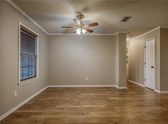 5th image of 1427 Glenwick Dr