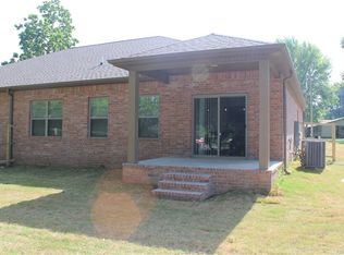 312 S Neal St, Prairie Grove, AR 72753