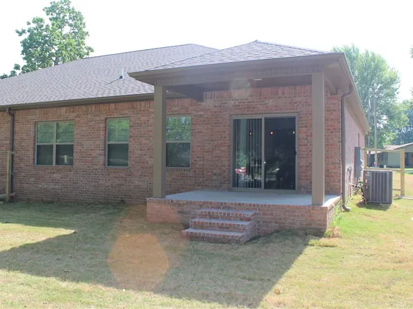 312 S Neal St, Prairie Grove, AR 72753