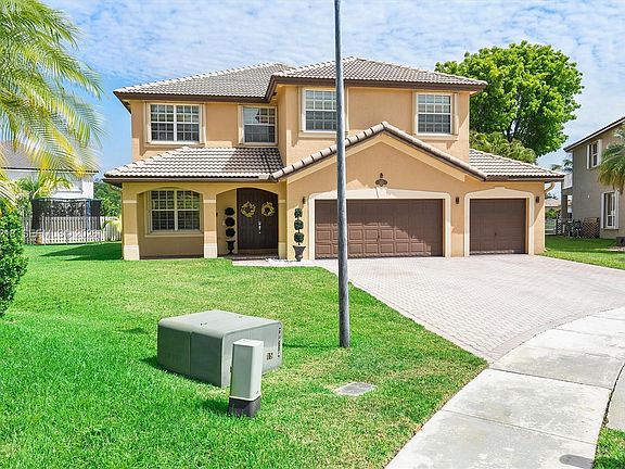 4th image of 361 SW 167th Ave