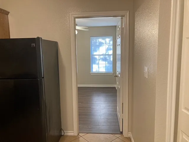 310 Westview Ln — Photo 9