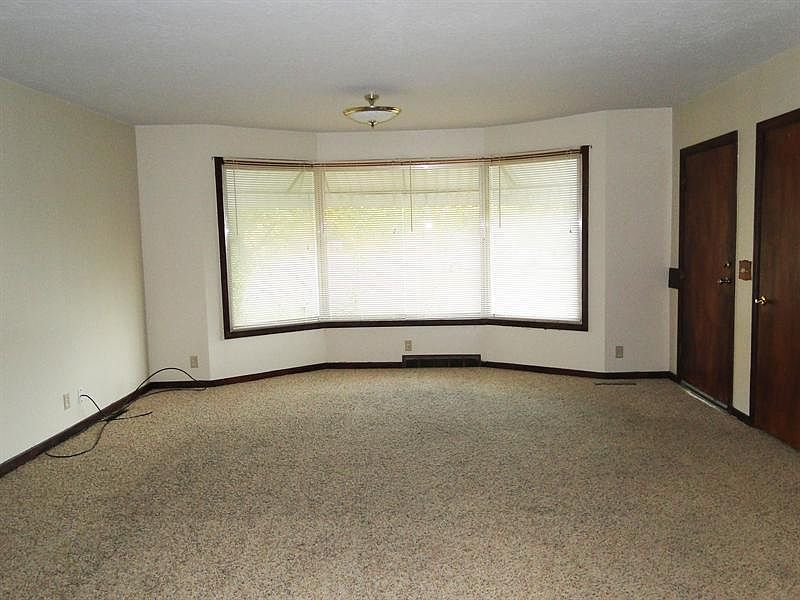 2nd image of 1066 Rushton St