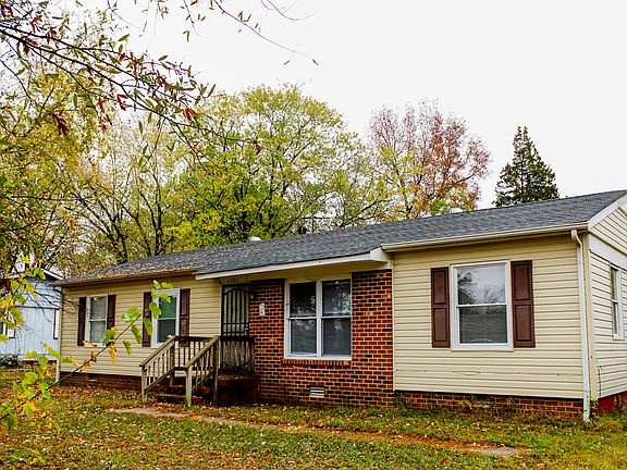 2nd image of 2205 Westover Ave