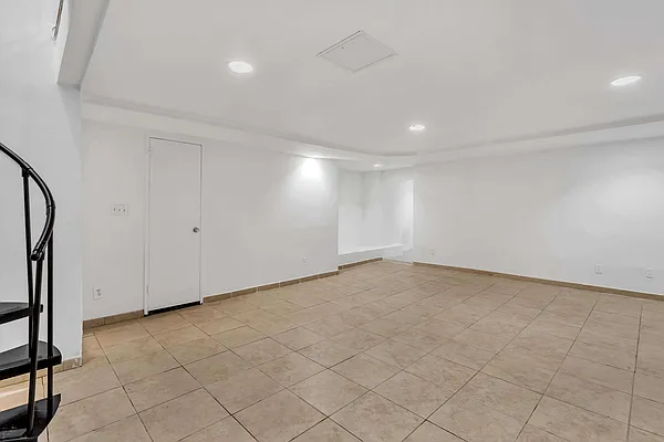 Rented by Joe Gotham LTD | media 20