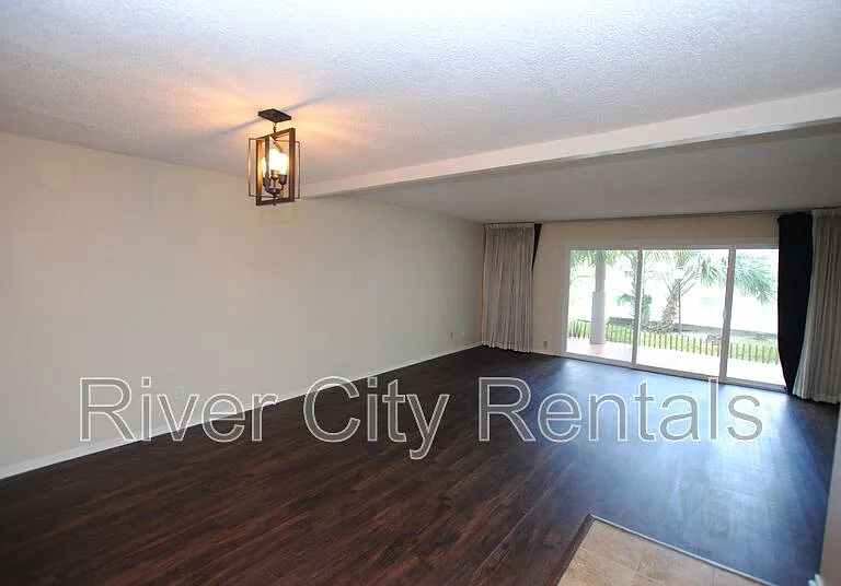 7769 Point Vicente Ct — Photo 23