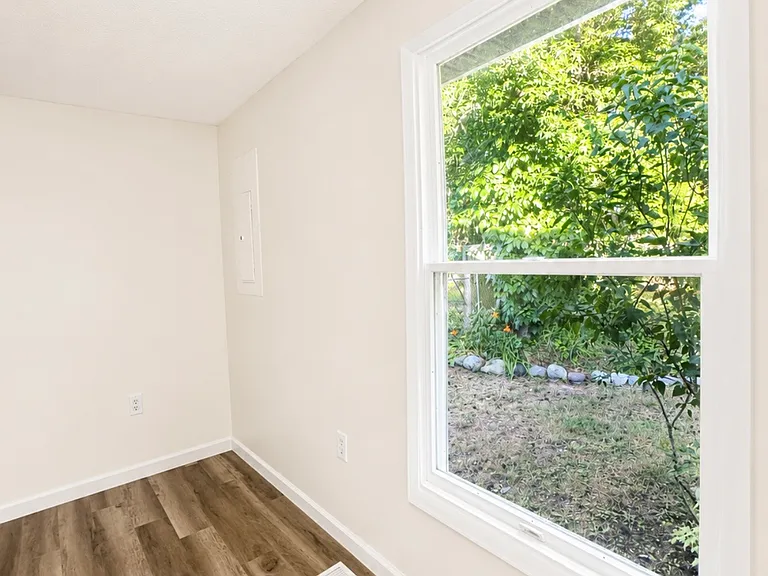304 Lake Crystalbrook Dr — Photo 43