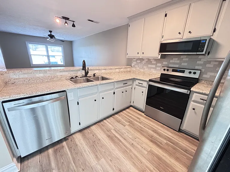 14345 Benns Church Blvd #A — Photo 2