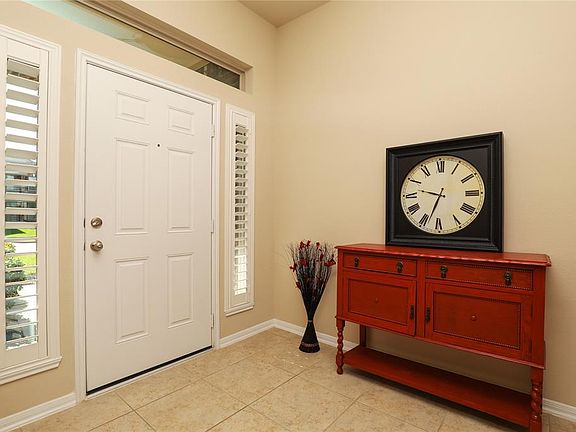 5th image of 1524 Brook Hollow Dr