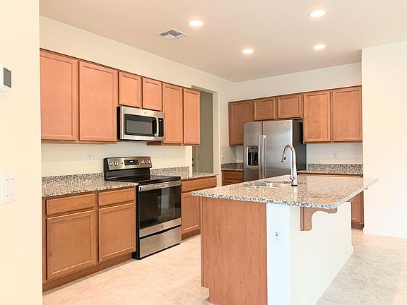 3rd image of 3325 W Dunbar Dr